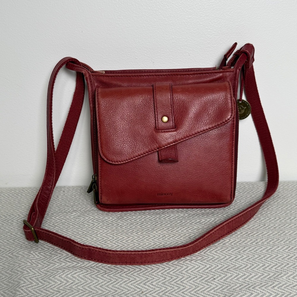 Minooy Athena Leather Crossbody Bag Womens Red Built In Wallet